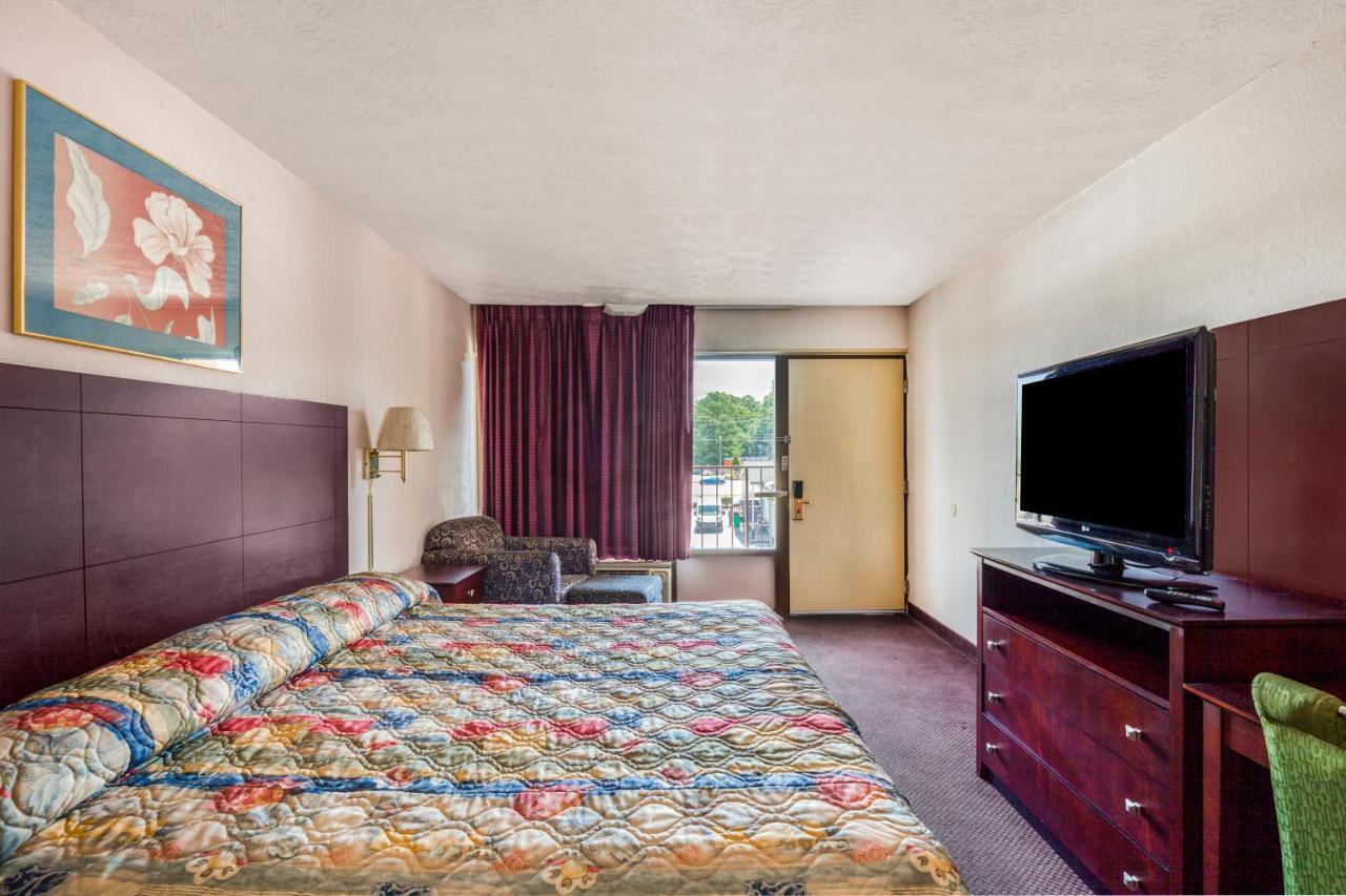 Oyo Hotel Decatur I-20 East & Wesley Club Dr Eksteriør billede
