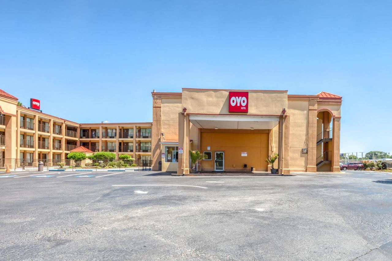 Oyo Hotel Decatur I-20 East & Wesley Club Dr Eksteriør billede