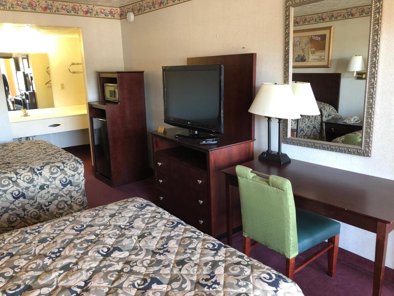 Oyo Hotel Decatur I-20 East & Wesley Club Dr Eksteriør billede
